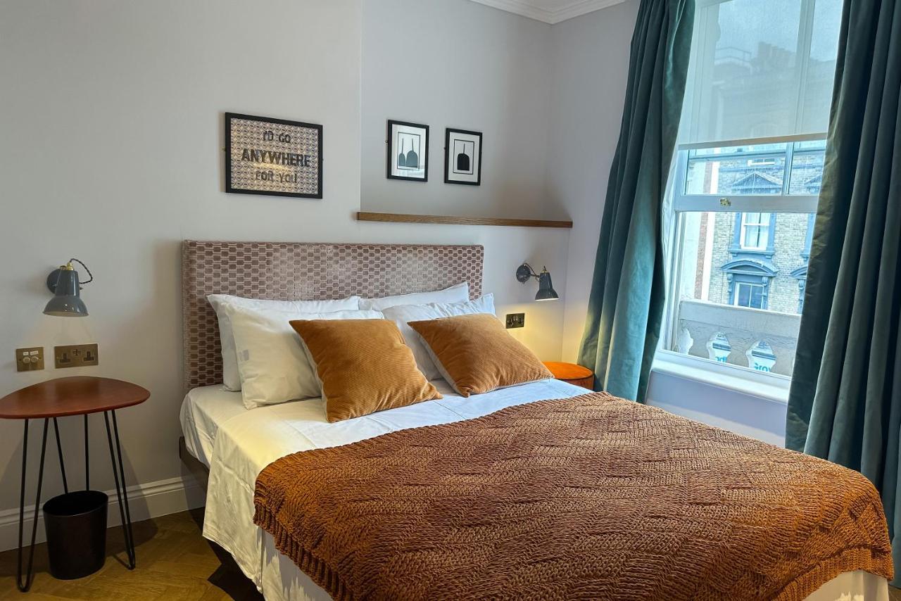 The Knight Of Nottinghill Otel Londra Dış mekan fotoğraf
